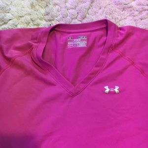 Under Armor Pink short Sleeve dry fit (3 for $12)